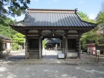 冨士御室浅間神社の山門・神門