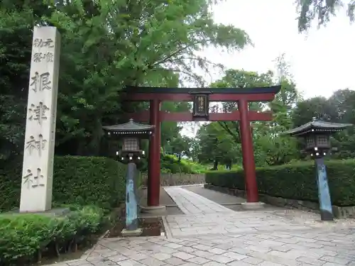 根津神社の鳥居
