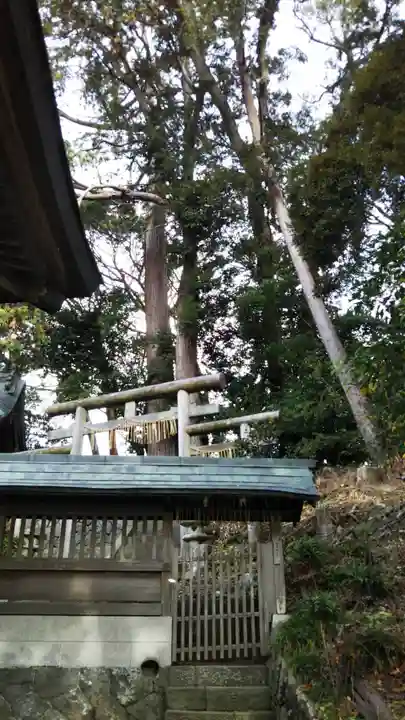神神社(三輪神社)のその他建物