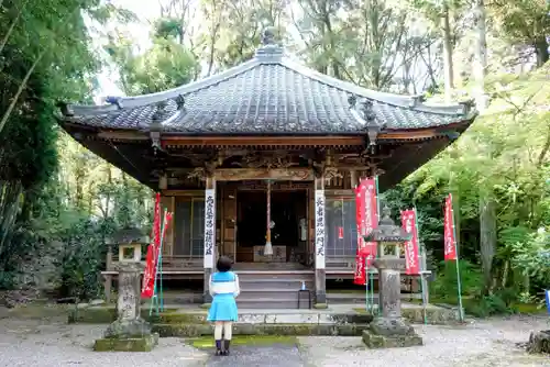 真福寺の本殿・本堂