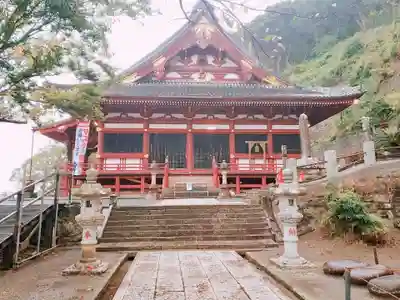 那古寺の本殿・本堂