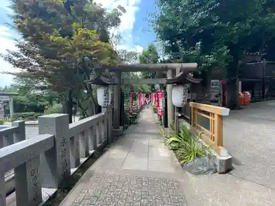 花園稲荷神社の鳥居