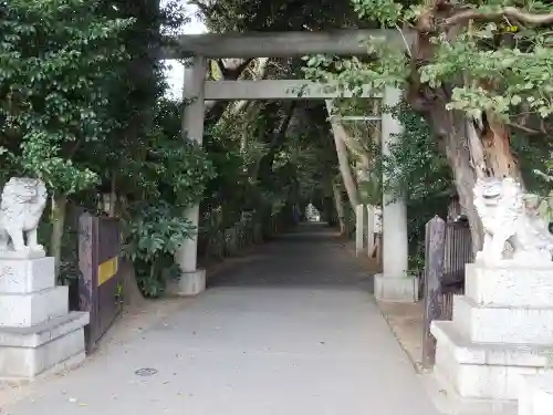 岩槻久伊豆神社の鳥居