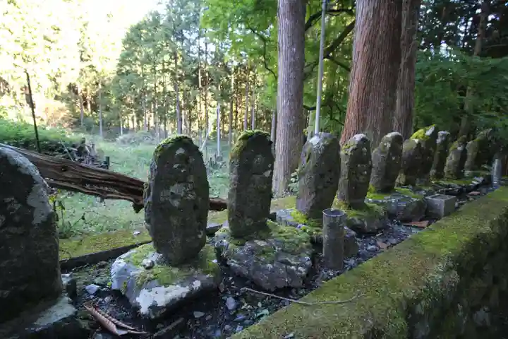 高水山 常福院 龍学寺 の地蔵