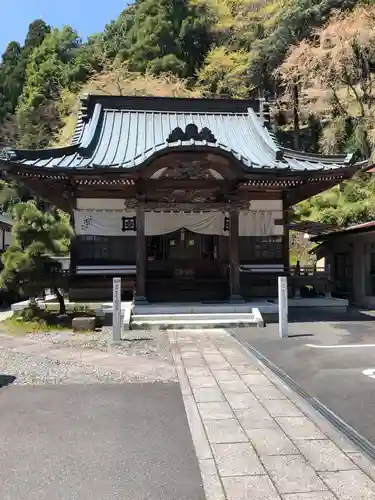 身延山 本行坊の本殿・本堂