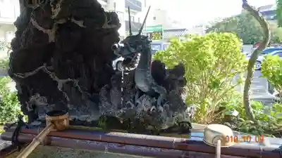 白山神社の手水舎