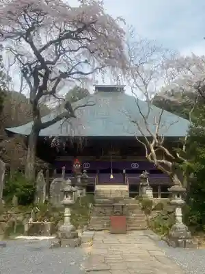 西明寺の本殿・本堂