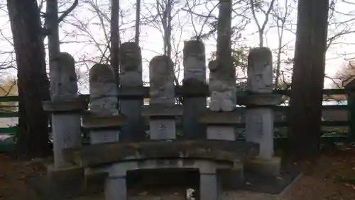 網走神社の像