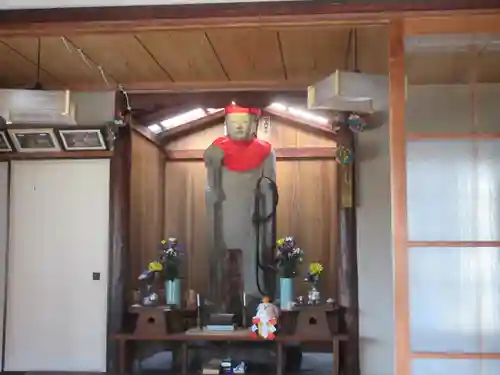 地蔵堂（子育地蔵堂）の地蔵