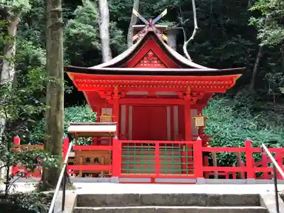 枚岡神社の末社・摂社