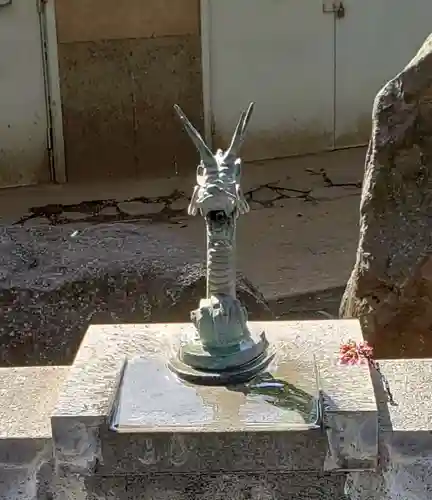 新井天神北野神社の手水舎