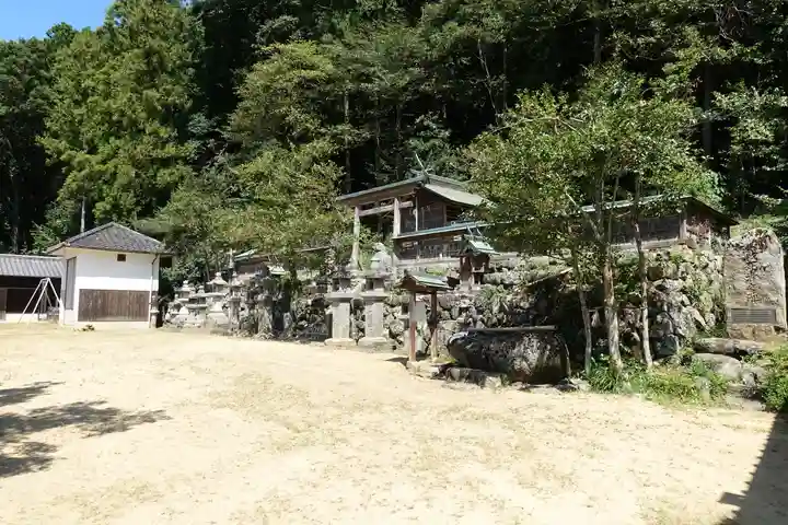 忍坂坐生根神社の本殿・本堂