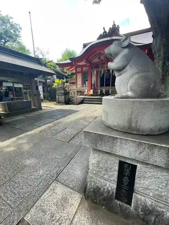 戸部杉山神社の{uncategorized: "未分類", other: "その他", undefined: "問題あり", building: "その他建物", grave: "お墓", sacred_gate: "鳥居", guardian: "狛犬", statue: "像", buddha: "仏像", history: "歴史", nature: "自然", garden: "庭園", animal: "動物", pagoda: "塔", temizu: "手水舎", mountain_gate: "山門・神門", sanctuary: "本殿・本堂", subordinate: "末社・摂社", art: "芸術", scenery: "景色", jizo: "地蔵", ema: "絵馬", goshuin: "御朱印", omikuji: "おみくじ", items: "授与品その他", amulet: "お守り", goshuincho: "御朱印帳", eats: "食事", festival: "お祭り", votive_dance: "神楽", shichigosan: "七五三参", wedding: "結婚式", experience: "体験その他", initially: "初詣", around: "周辺", anti_infection: "感染症対策"}