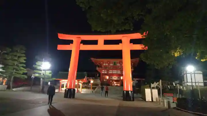 伏見稲荷大社(京都府)