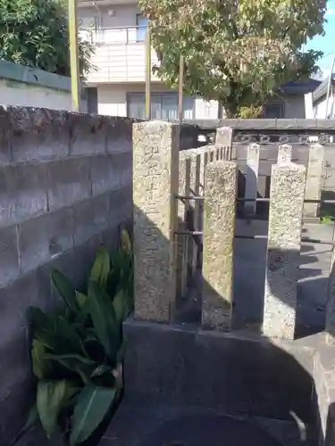 神明神社　石地蔵堂のその他建物