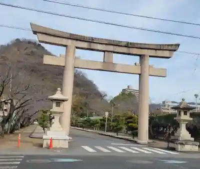 愛媛縣護國神社(愛媛県)