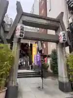 烏森神社の{uncategorized: "未分類", other: "その他", undefined: "問題あり", building: "その他建物", grave: "お墓", sacred_gate: "鳥居", guardian: "狛犬", statue: "像", buddha: "仏像", history: "歴史", nature: "自然", garden: "庭園", animal: "動物", pagoda: "塔", temizu: "手水舎", mountain_gate: "山門・神門", sanctuary: "本殿・本堂", subordinate: "末社・摂社", art: "芸術", scenery: "景色", jizo: "地蔵", ema: "絵馬", goshuin: "御朱印", omikuji: "おみくじ", items: "授与品その他", amulet: "お守り", goshuincho: "御朱印帳", eats: "食事", festival: "お祭り", votive_dance: "神楽", shichigosan: "七五三参", wedding: "結婚式", experience: "体験その他", initially: "初詣", around: "周辺", anti_infection: "感染症対策"}