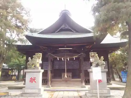 女體神社の本殿・本堂