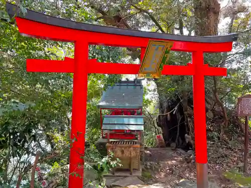 竹生島神社（都久夫須麻神社）の末社