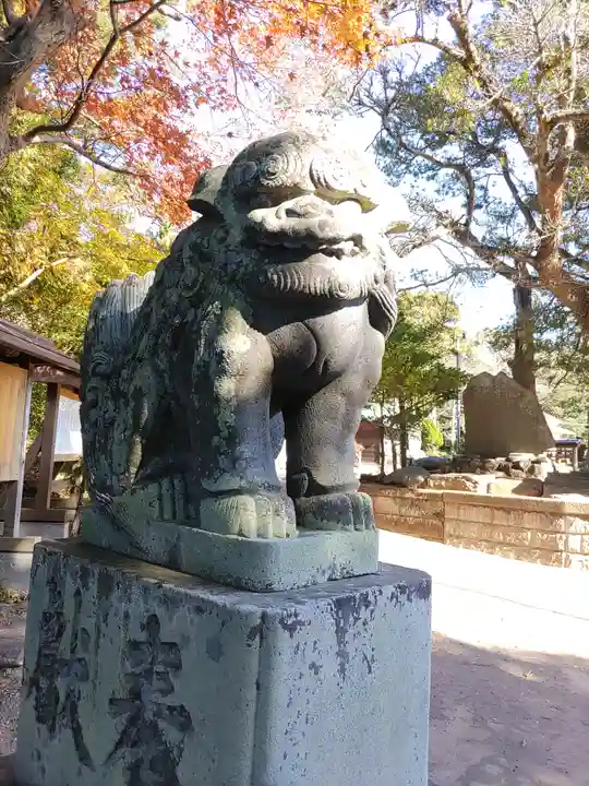 鶴谷八幡宮の狛犬