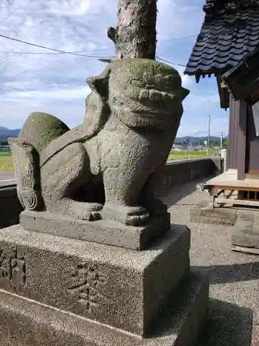 藤巻神社の狛犬