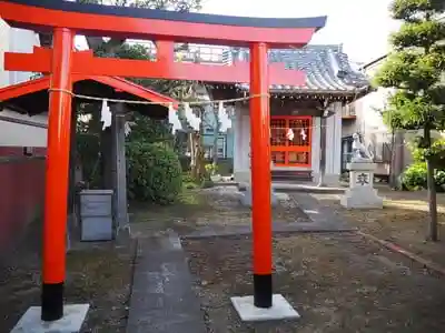 椎木稲荷神社の鳥居