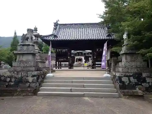 國分八幡宮の山門