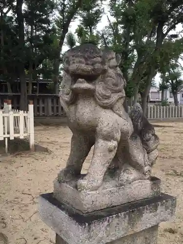 鴨高田神社の狛犬