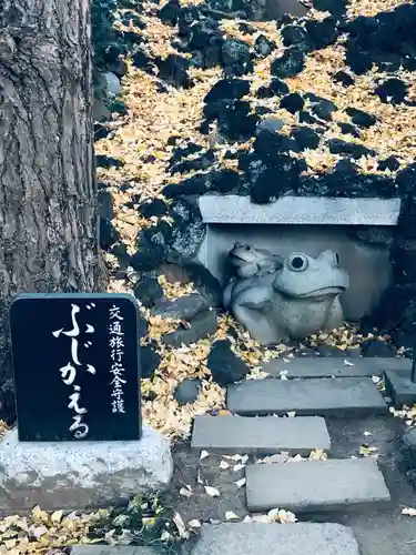 品川神社の像