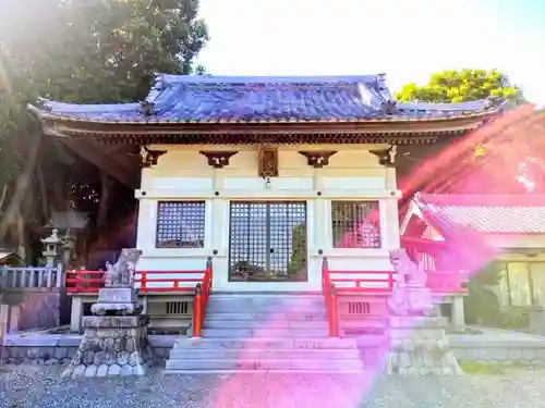 板山神社の本殿