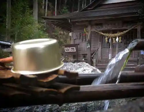 河野神社の手水