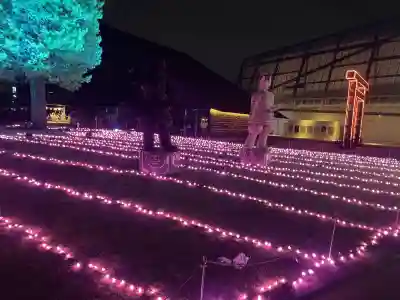 武蔵野坐令和神社の{uncategorized: "未分類", other: "その他", undefined: "問題あり", building: "その他建物", grave: "お墓", sacred_gate: "鳥居", guardian: "狛犬", statue: "像", buddha: "仏像", history: "歴史", nature: "自然", garden: "庭園", animal: "動物", pagoda: "塔", temizu: "手水舎", mountain_gate: "山門・神門", sanctuary: "本殿・本堂", subordinate: "末社・摂社", art: "芸術", scenery: "景色", jizo: "地蔵", ema: "絵馬", goshuin: "御朱印", omikuji: "おみくじ", items: "授与品その他", amulet: "お守り", goshuincho: "御朱印帳", eats: "食事", festival: "お祭り", votive_dance: "神楽", shichigosan: "七五三参", wedding: "結婚式", experience: "体験その他", initially: "初詣", around: "周辺", anti_infection: "感染症対策"}