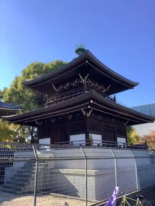 真宗大谷派名古屋別院の山門