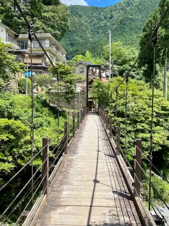 奥氷川神社の周辺