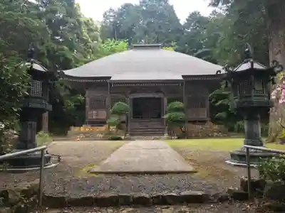 多禰寺の本殿・本堂