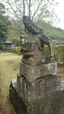 如意輪山 願成寺の狛犬