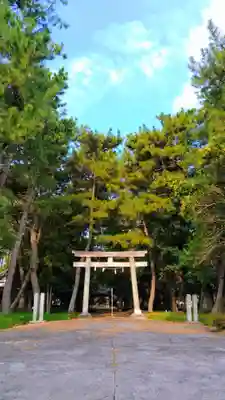 高津社の鳥居