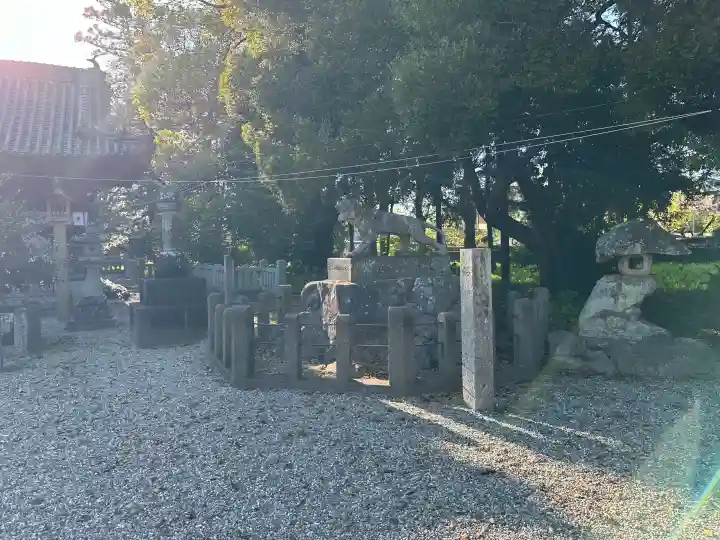 大御和神社の{uncategorized: "未分類", other: "その他", undefined: "問題あり", building: "その他建物", grave: "お墓", sacred_gate: "鳥居", guardian: "狛犬", statue: "像", buddha: "仏像", history: "歴史", nature: "自然", garden: "庭園", animal: "動物", pagoda: "塔", temizu: "手水舎", mountain_gate: "山門・神門", sanctuary: "本殿・本堂", subordinate: "末社・摂社", art: "芸術", scenery: "景色", jizo: "地蔵", ema: "絵馬", goshuin: "御朱印", omikuji: "おみくじ", items: "授与品その他", amulet: "お守り", goshuincho: "御朱印帳", eats: "食事", festival: "お祭り", votive_dance: "神楽", shichigosan: "七五三参", wedding: "結婚式", experience: "体験その他", initially: "初詣", around: "周辺", anti_infection: "感染症対策"}