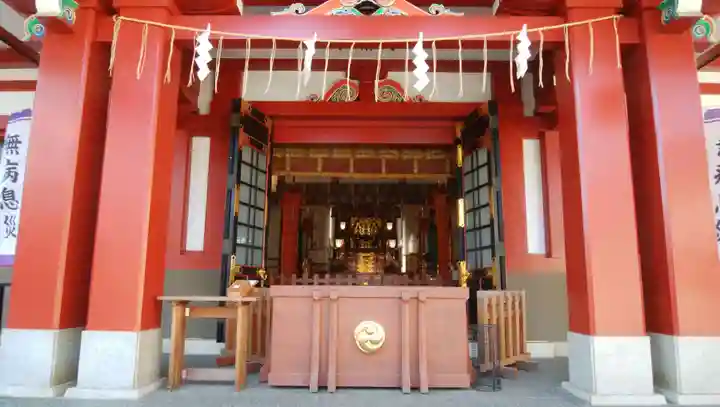 旗岡八幡神社の本殿・本堂