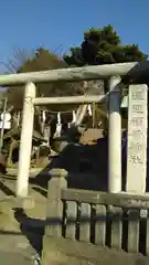 魚運稲荷神社の鳥居