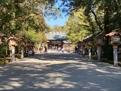 宮崎神宮の{uncategorized: "未分類", other: "その他", undefined: "問題あり", building: "その他建物", grave: "お墓", sacred_gate: "鳥居", guardian: "狛犬", statue: "像", buddha: "仏像", history: "歴史", nature: "自然", garden: "庭園", animal: "動物", pagoda: "塔", temizu: "手水舎", mountain_gate: "山門・神門", sanctuary: "本殿・本堂", subordinate: "末社・摂社", art: "芸術", scenery: "景色", jizo: "地蔵", ema: "絵馬", goshuin: "御朱印", omikuji: "おみくじ", items: "授与品その他", amulet: "お守り", goshuincho: "御朱印帳", eats: "食事", festival: "お祭り", votive_dance: "神楽", shichigosan: "七五三参", wedding: "結婚式", experience: "体験その他", initially: "初詣", around: "周辺", anti_infection: "感染症対策"}