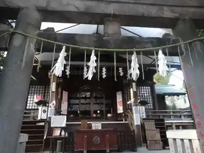 幡ケ谷氷川神社の本殿・本堂