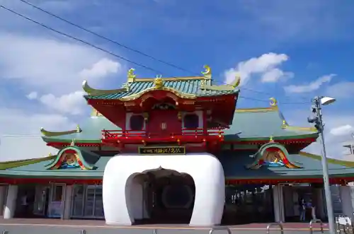 江島神社の山門・神門