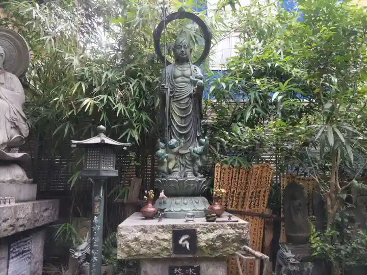 玉眞院玉川大師の地蔵