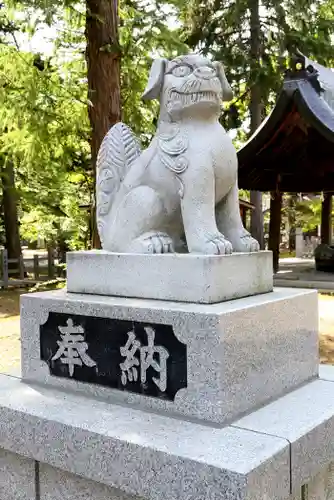 鷹栖神社の狛犬