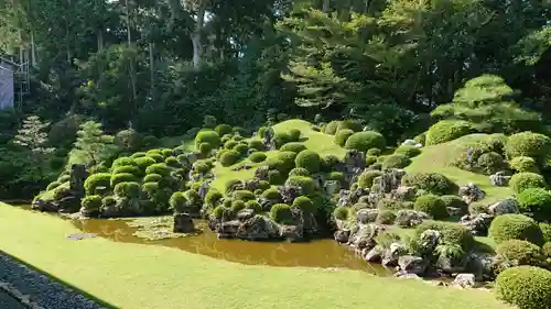 龍潭寺の庭園