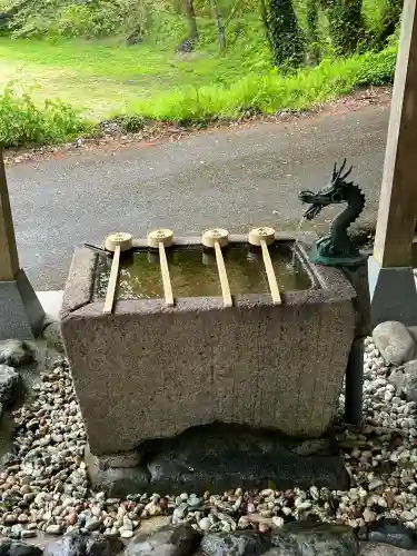 金持神社の{uncategorized: "未分類", other: "その他", undefined: "問題あり", building: "その他建物", grave: "お墓", sacred_gate: "鳥居", guardian: "狛犬", statue: "像", buddha: "仏像", history: "歴史", nature: "自然", garden: "庭園", animal: "動物", pagoda: "塔", temizu: "手水舎", mountain_gate: "山門・神門", sanctuary: "本殿・本堂", subordinate: "末社・摂社", art: "芸術", scenery: "景色", jizo: "地蔵", ema: "絵馬", goshuin: "御朱印", omikuji: "おみくじ", items: "授与品その他", amulet: "お守り", goshuincho: "御朱印帳", eats: "食事", festival: "お祭り", votive_dance: "神楽", shichigosan: "七五三参", wedding: "結婚式", experience: "体験その他", initially: "初詣", around: "周辺", anti_infection: "感染症対策"}