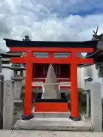 車折神社の{uncategorized: "未分類", other: "その他", undefined: "問題あり", building: "その他建物", grave: "お墓", sacred_gate: "鳥居", guardian: "狛犬", statue: "像", buddha: "仏像", history: "歴史", nature: "自然", garden: "庭園", animal: "動物", pagoda: "塔", temizu: "手水舎", mountain_gate: "山門・神門", sanctuary: "本殿・本堂", subordinate: "末社・摂社", art: "芸術", scenery: "景色", jizo: "地蔵", ema: "絵馬", goshuin: "御朱印", omikuji: "おみくじ", items: "授与品その他", amulet: "お守り", goshuincho: "御朱印帳", eats: "食事", festival: "お祭り", votive_dance: "神楽", shichigosan: "七五三参", wedding: "結婚式", experience: "体験その他", initially: "初詣", around: "周辺", anti_infection: "感染症対策"}