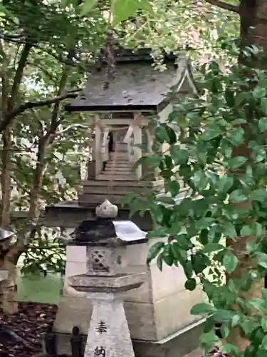 泊神社の末社