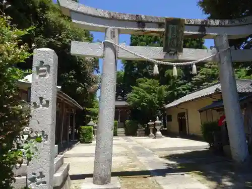 白山神社（今津町上弘部）(滋賀県)